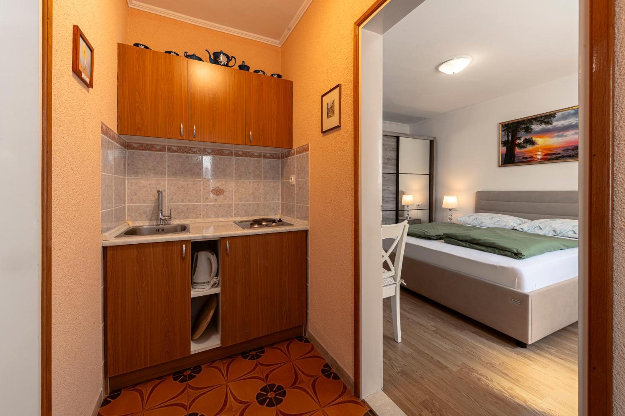 Radovcic Apartments And Rooms Trsteno Esterno foto