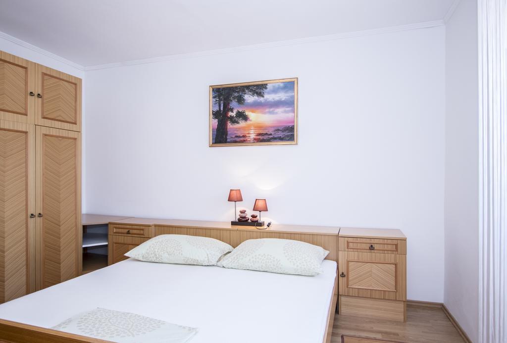 Radovcic Apartments And Rooms Trsteno Esterno foto